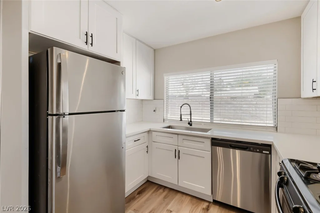 6401 Pawlow, Las Vegas, NV 89118
