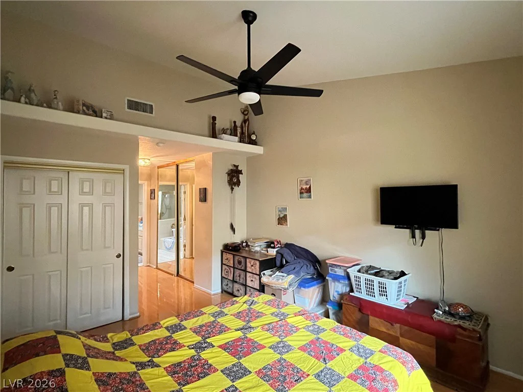 2851 Valley View, Las Vegas, NV 89102