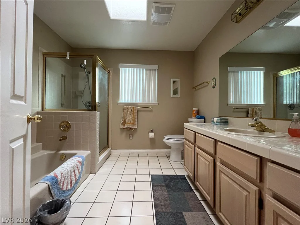 2851 Valley View, Las Vegas, NV 89102