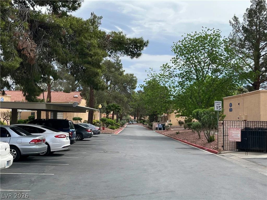 2851 Valley View, Las Vegas, NV 89102