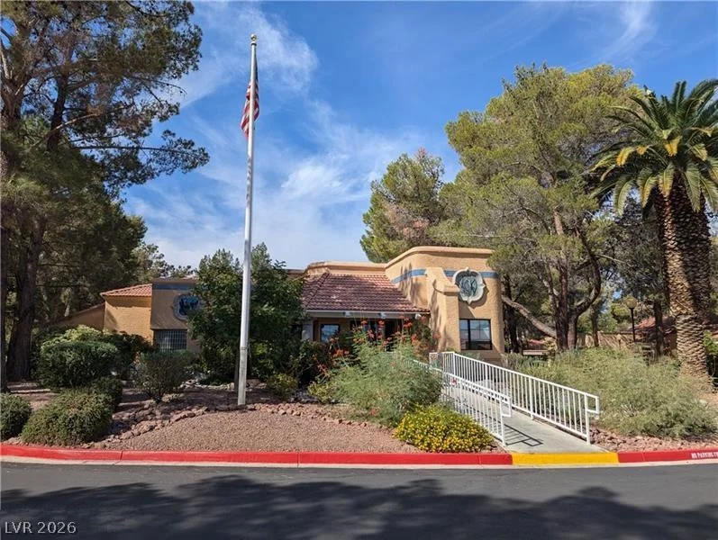 2851 Valley View, Las Vegas, NV 89102