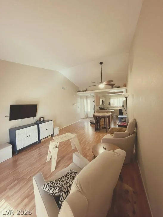 2851 Valley View, Las Vegas, NV 89102