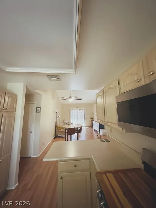 2851 Valley View, Las Vegas, NV 89102