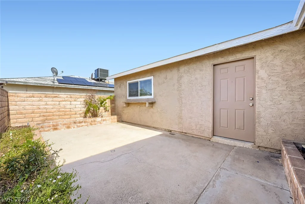 6321 Portola, Las Vegas, NV 89108