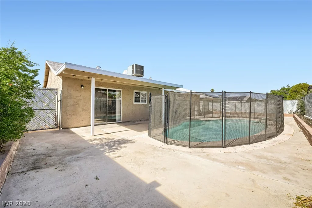 6321 Portola, Las Vegas, NV 89108