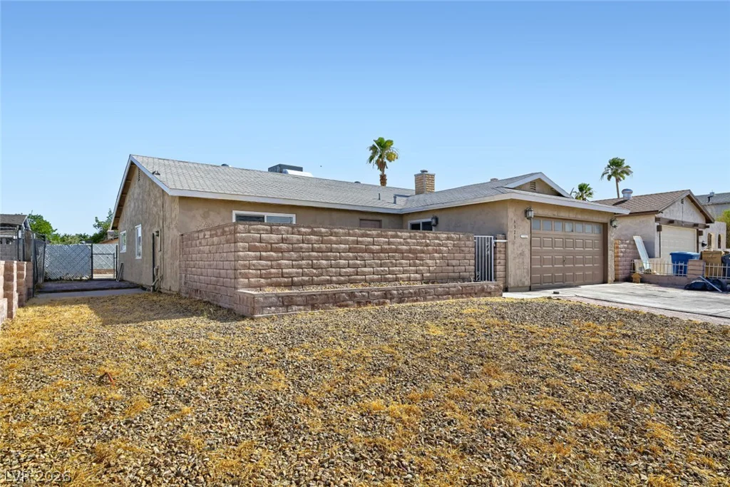 6321 Portola, Las Vegas, NV 89108