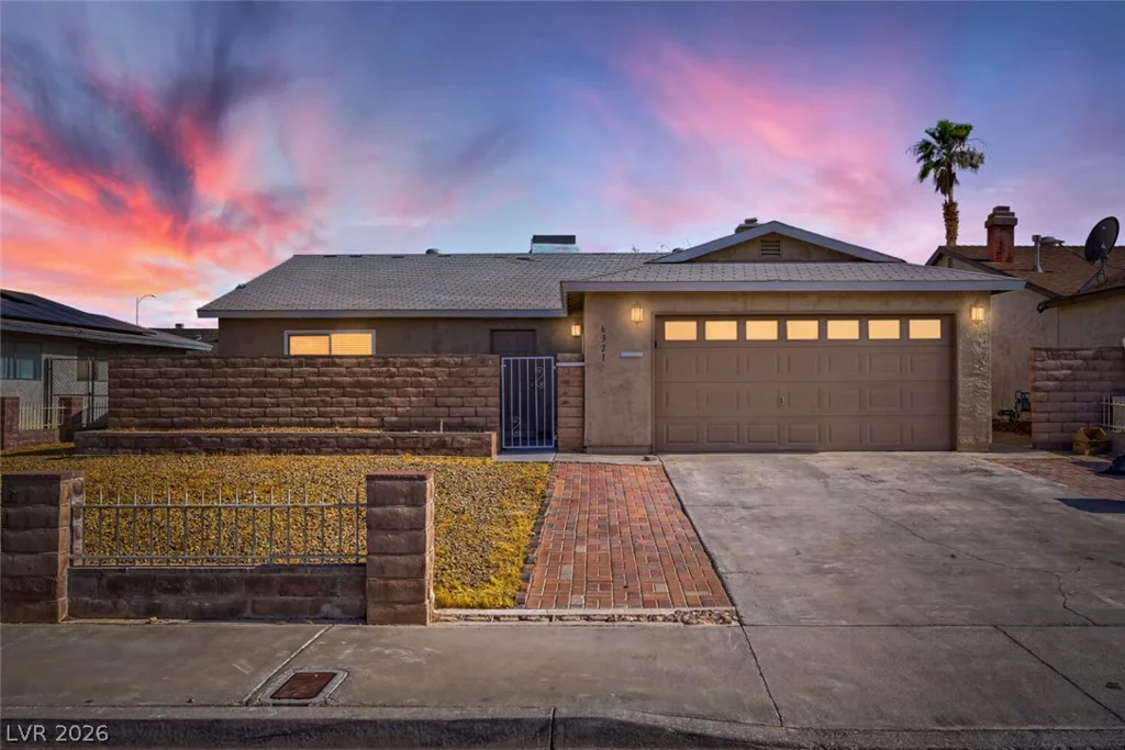 6321 Portola, Las Vegas, NV 89108