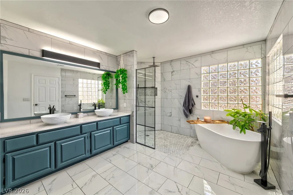 3005 High Tide, Las Vegas, NV 89117