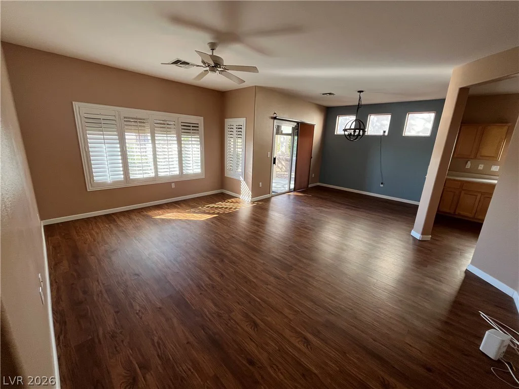 10407 Sawmill, Las Vegas, NV 89134
