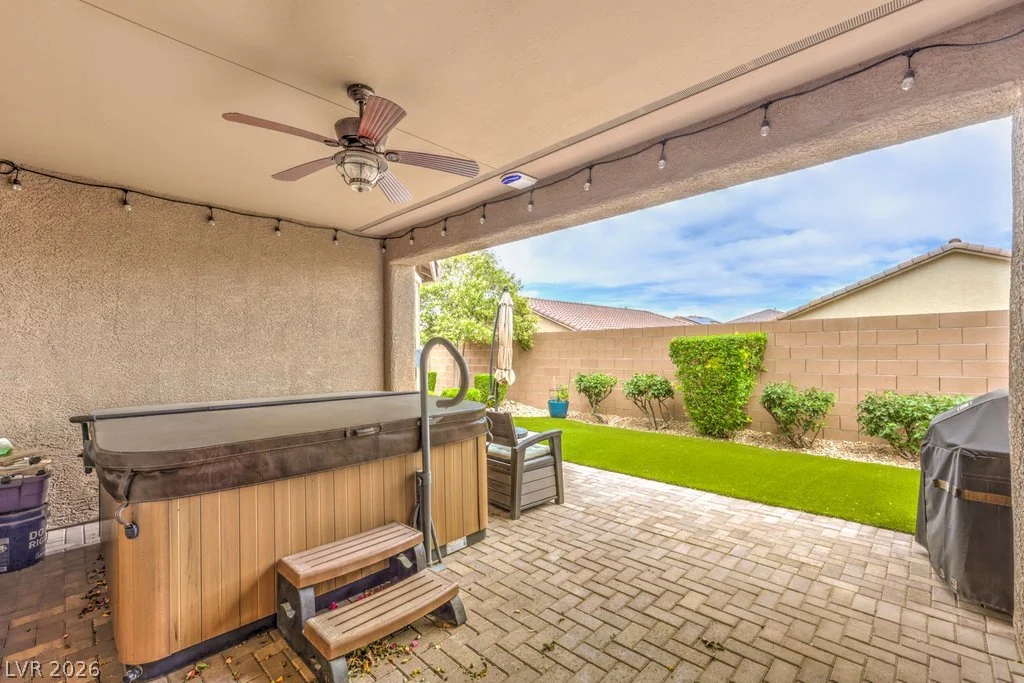 9476 Chandler Springs, Las Vegas, NV 89148