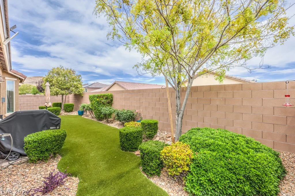 9476 Chandler Springs, Las Vegas, NV 89148