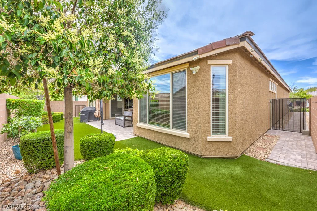 9476 Chandler Springs, Las Vegas, NV 89148
