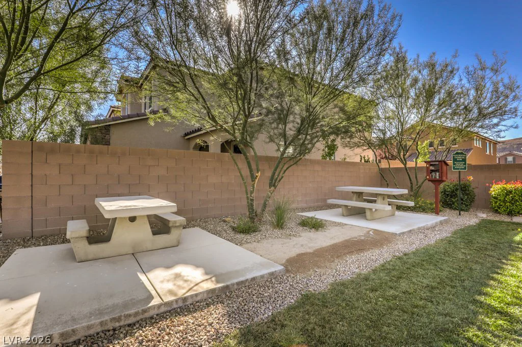 9476 Chandler Springs, Las Vegas, NV 89148