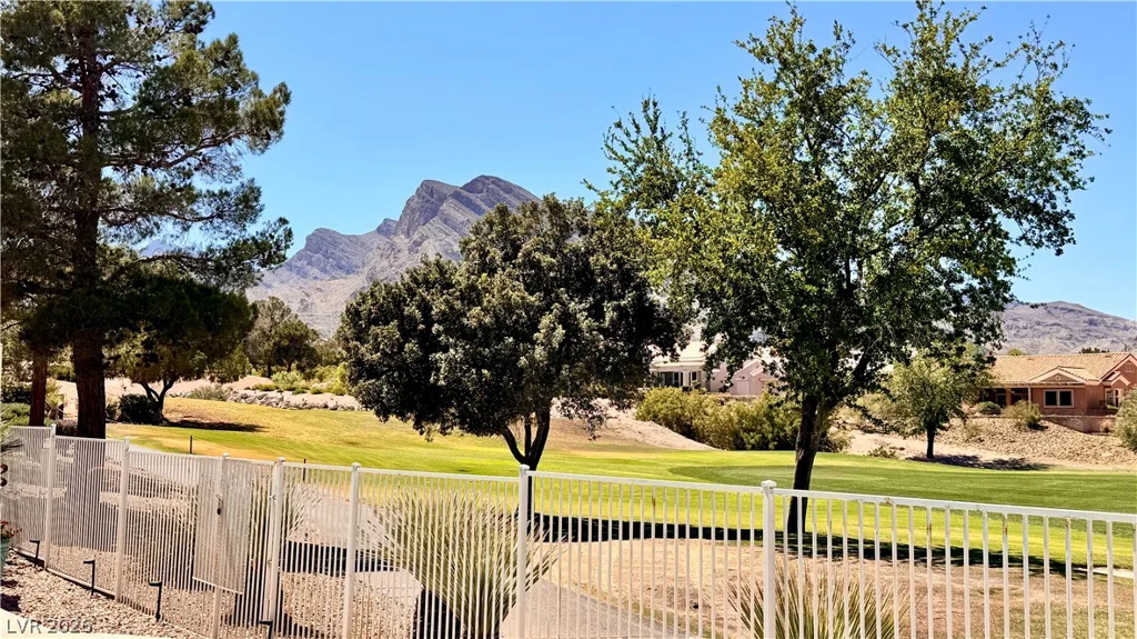 10440 Button Willow, Las Vegas, NV 89134