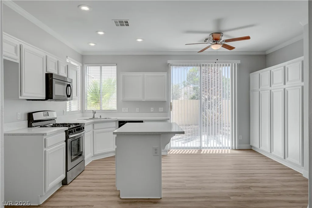 9737 Ravine, Las Vegas, NV 89117
