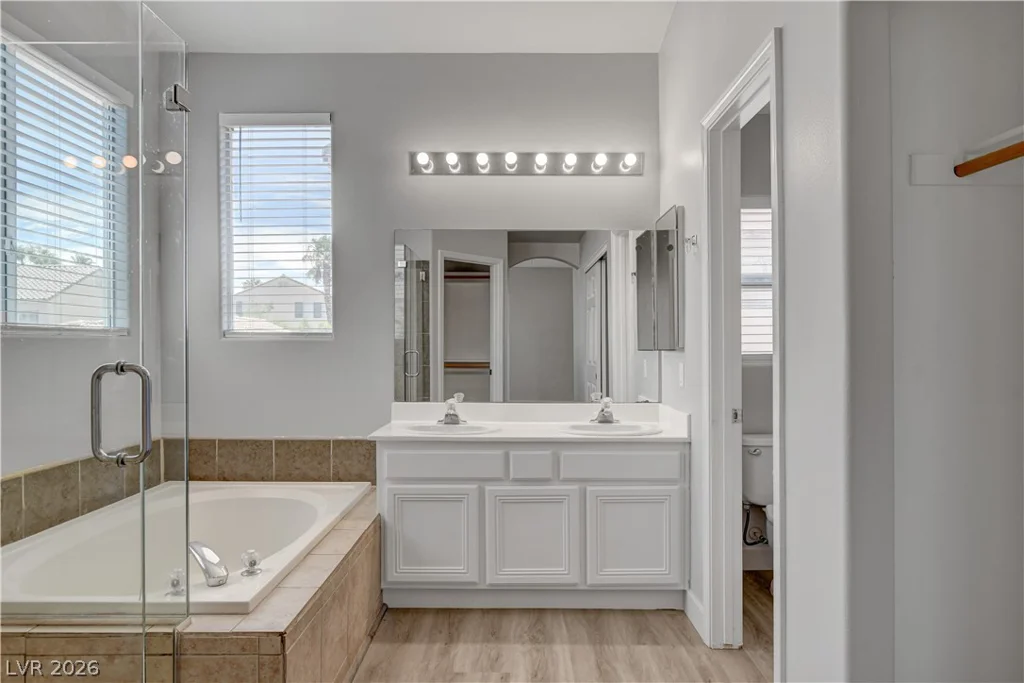 9737 Ravine, Las Vegas, NV 89117