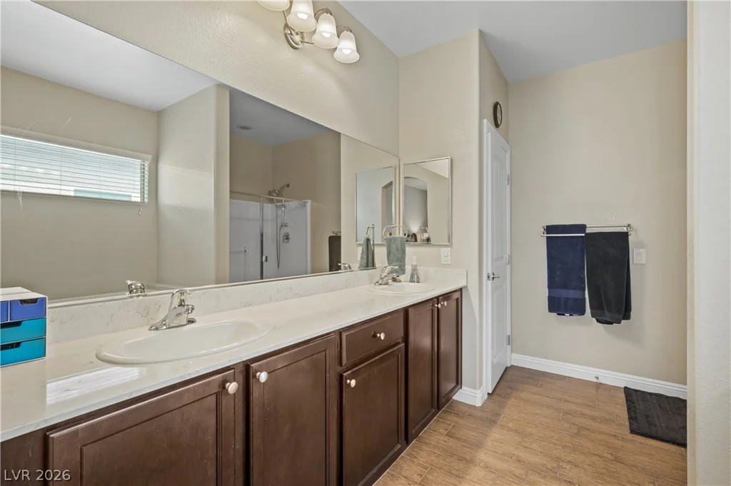 9590 Greensburg, Las Vegas, NV 89178