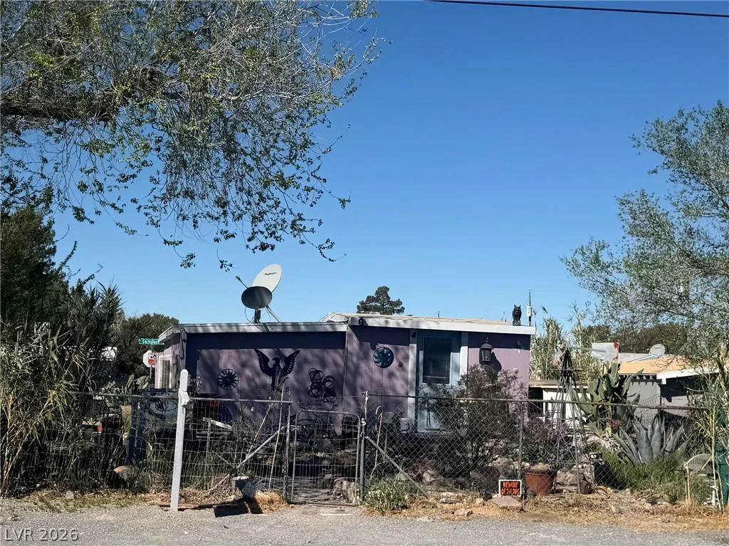 1081 Comstock, Pahrump, NV 89048