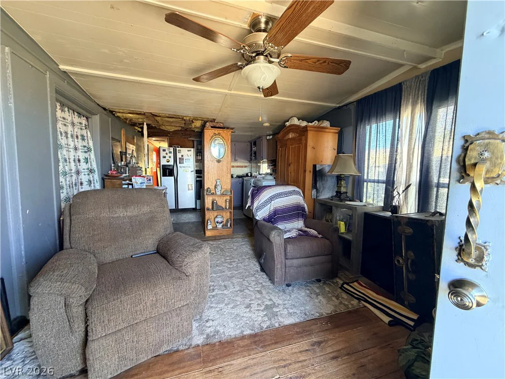 1081 Comstock, Pahrump, NV 89048