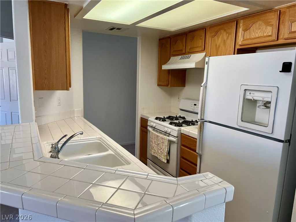 2975 Bluegrass, Henderson, NV 89074