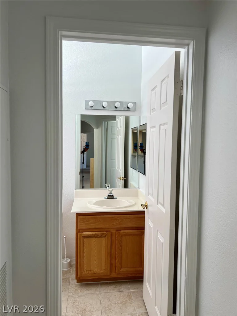 2975 Bluegrass, Henderson, NV 89074