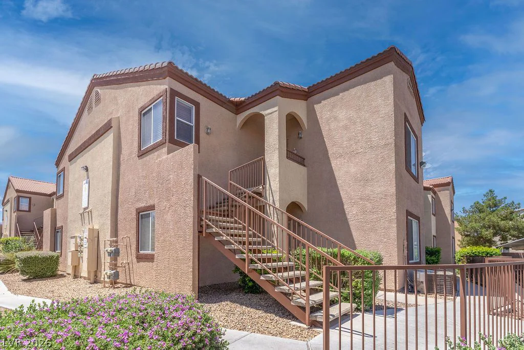 9580 Reno, Las Vegas, NV 89148