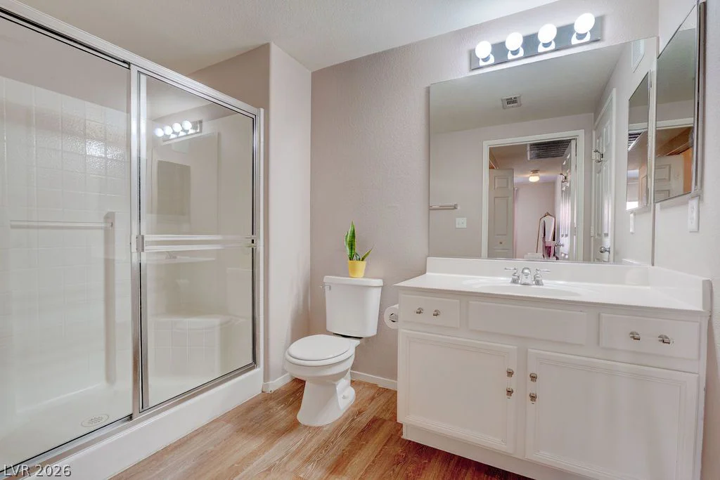 9580 Reno, Las Vegas, NV 89148