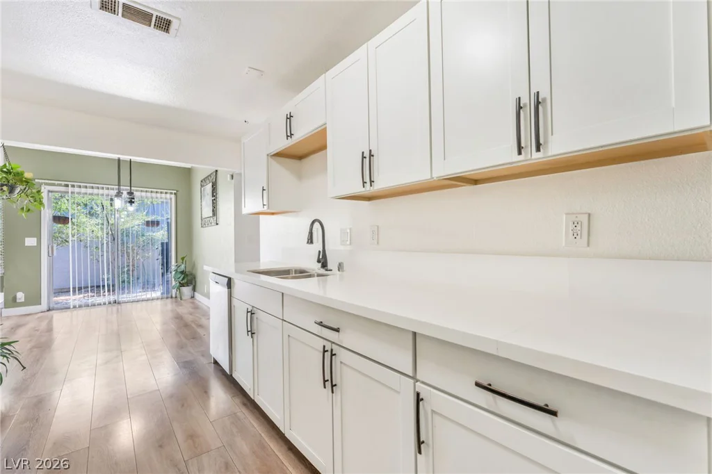 55 Christy, Las Vegas, NV 89110