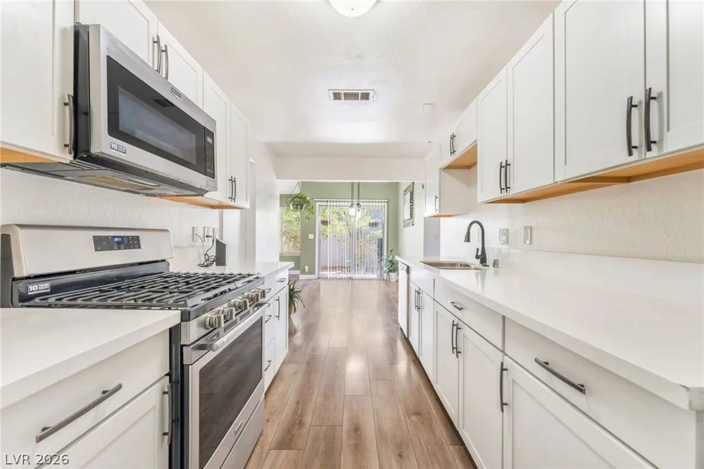 55 Christy, Las Vegas, NV 89110