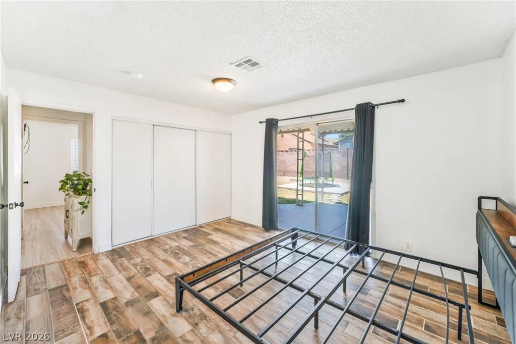 55 Christy, Las Vegas, NV 89110