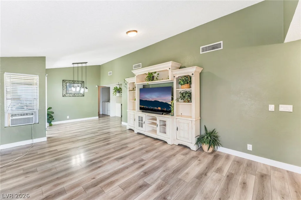 55 Christy, Las Vegas, NV 89110