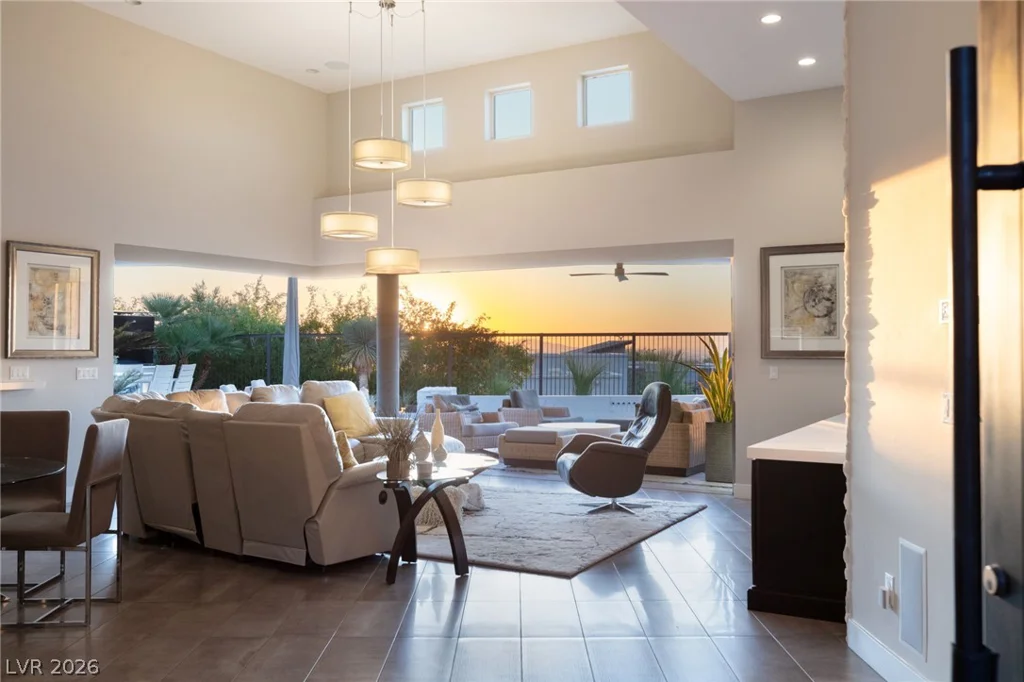 6100 Stone Rise, Las Vegas, NV 89135