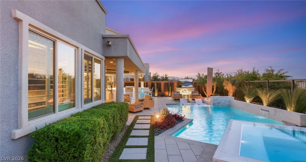 6100 Stone Rise, Las Vegas, NV 89135