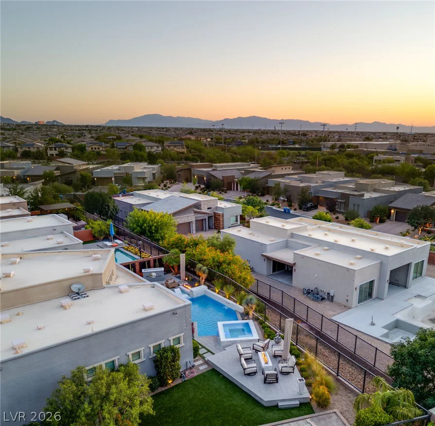 6100 Stone Rise, Las Vegas, NV 89135