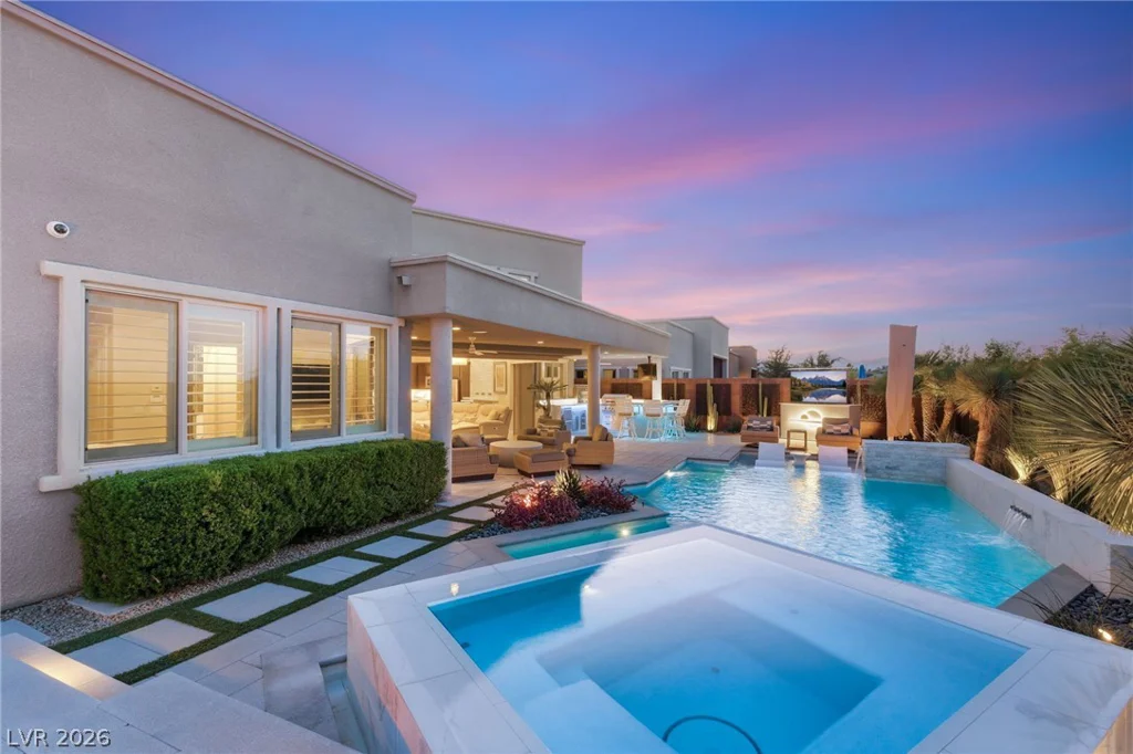 6100 Stone Rise, Las Vegas, NV 89135
