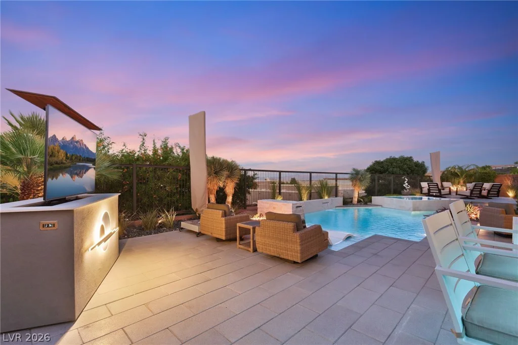 6100 Stone Rise, Las Vegas, NV 89135