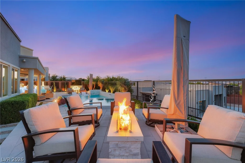 6100 Stone Rise, Las Vegas, NV 89135