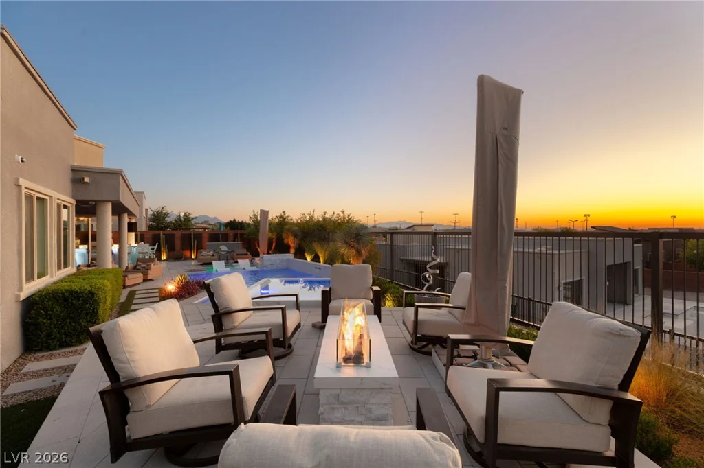 6100 Stone Rise, Las Vegas, NV 89135
