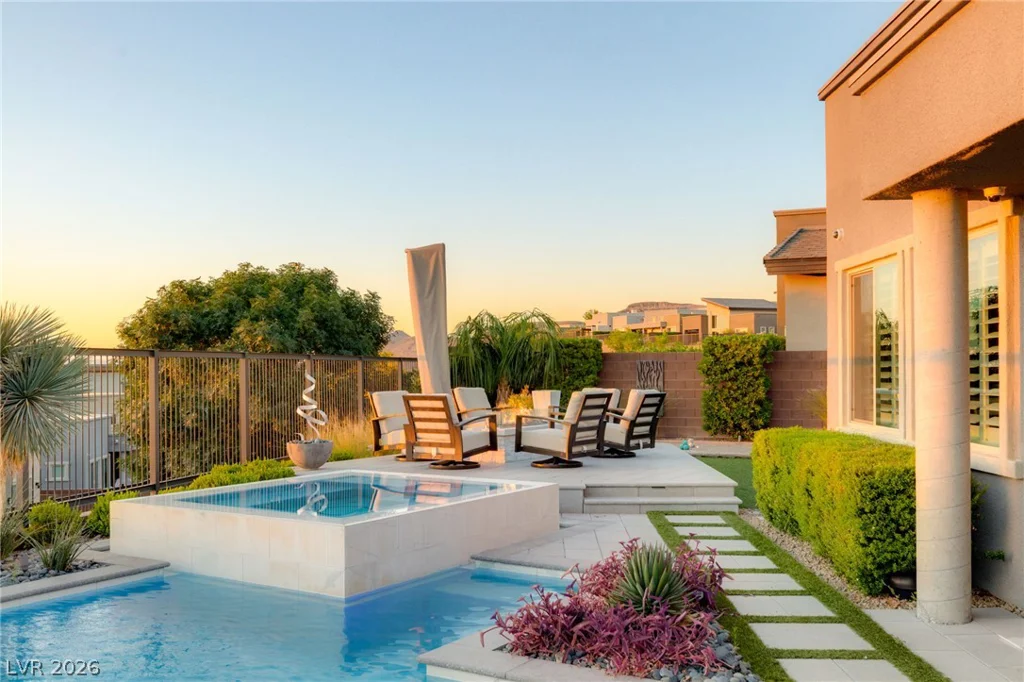 6100 Stone Rise, Las Vegas, NV 89135