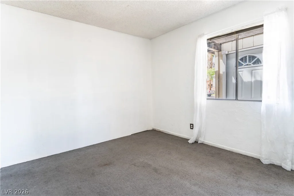 4647 Bennett, Las Vegas, NV 89121
