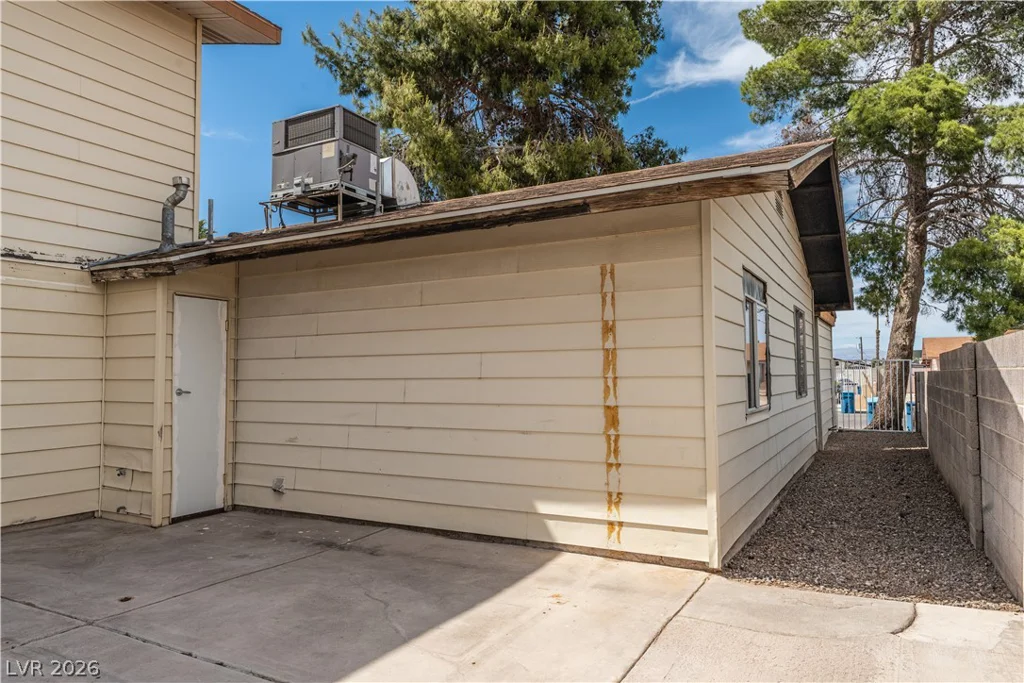 4647 Bennett, Las Vegas, NV 89121