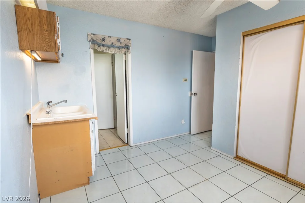 4647 Bennett, Las Vegas, NV 89121