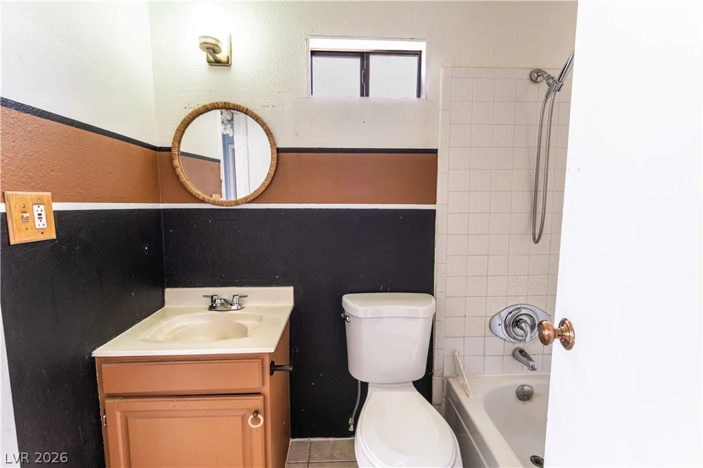 4647 Bennett, Las Vegas, NV 89121