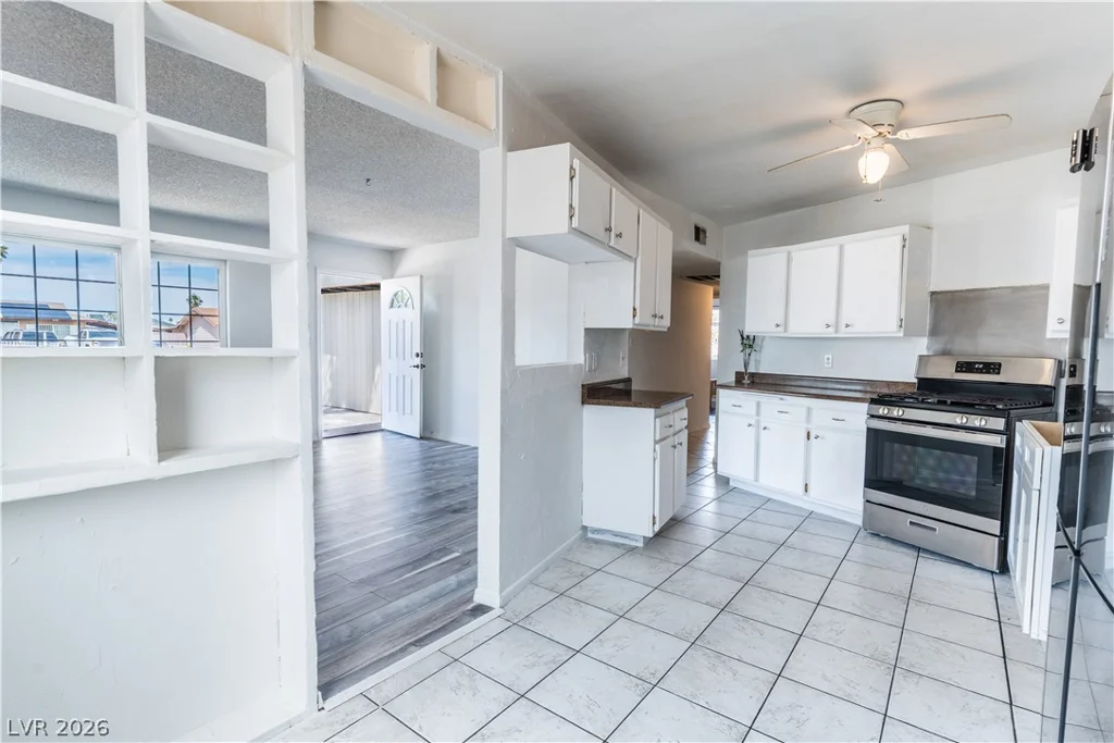 4647 Bennett, Las Vegas, NV 89121