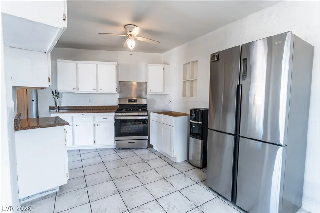 4647 Bennett, Las Vegas, NV 89121