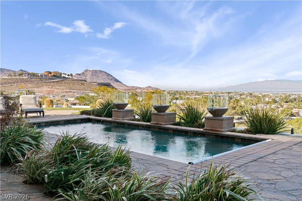 1123 Christian, Henderson, NV 89002