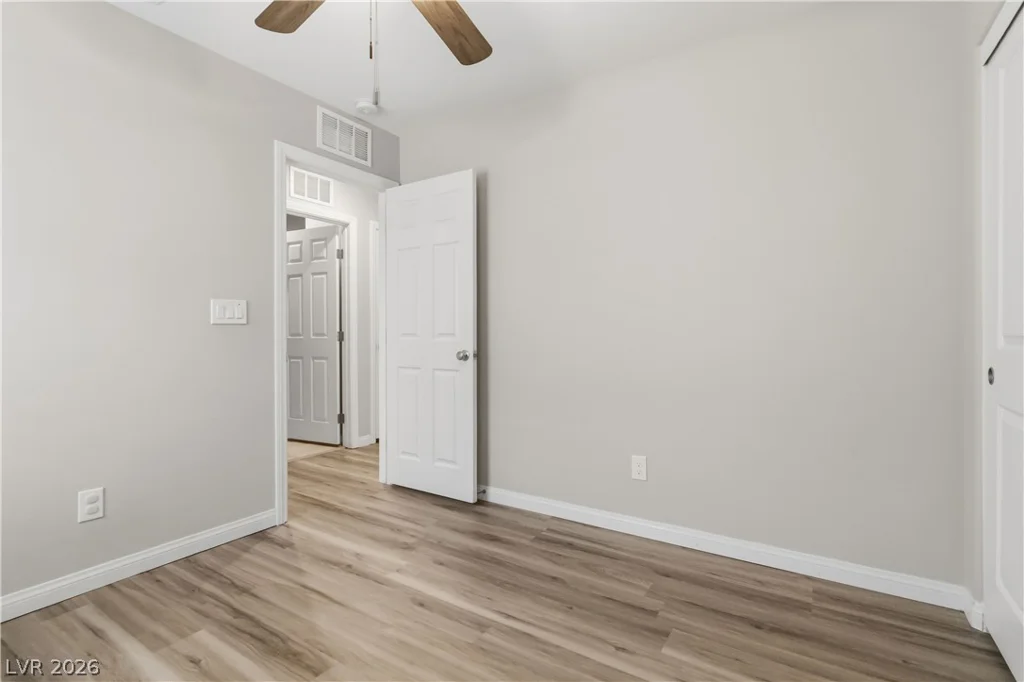 1402 Great Hollow, North Las Vegas, NV 89086