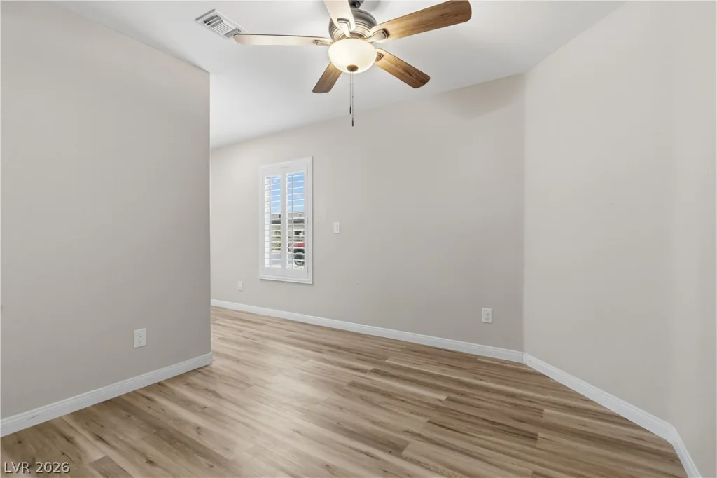1402 Great Hollow, North Las Vegas, NV 89086