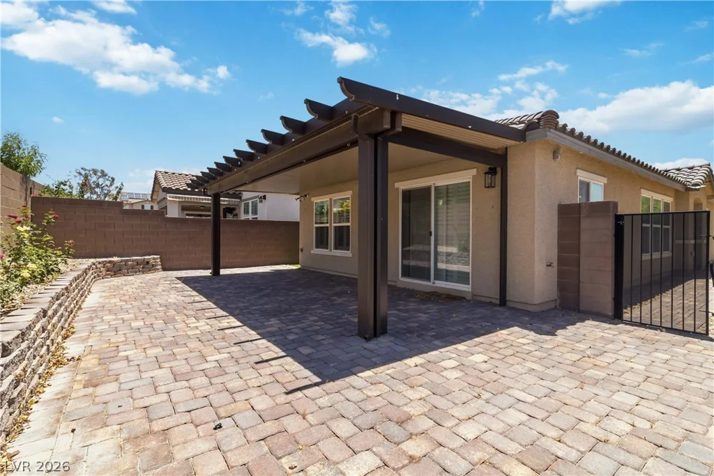 1402 Great Hollow, North Las Vegas, NV 89086