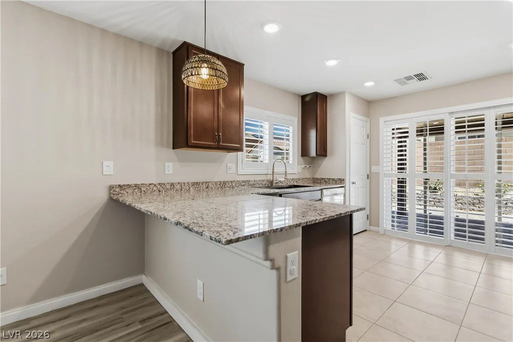 1402 Great Hollow, North Las Vegas, NV 89086